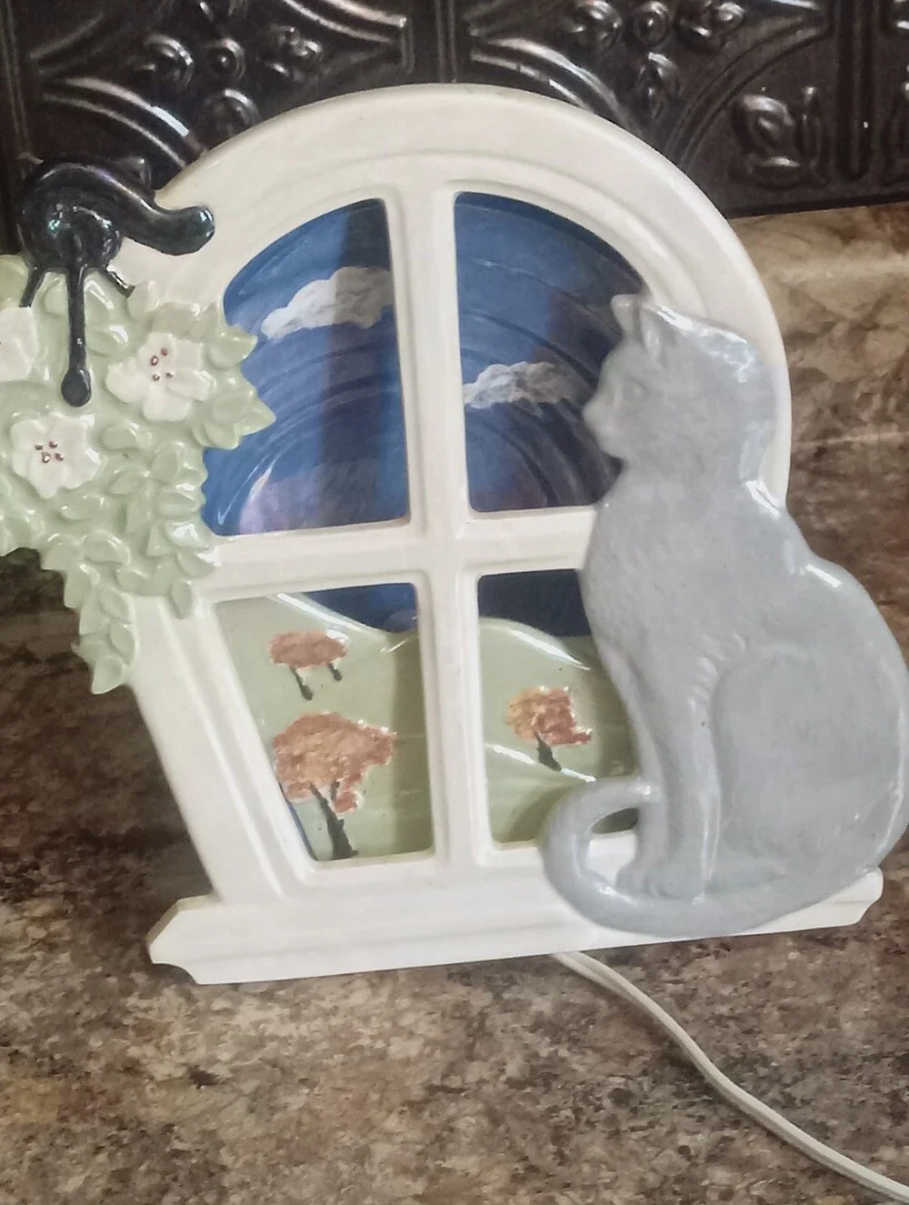 Vtg Ceramic Cat 3D Lighted Tampa Bay Mold Works Great